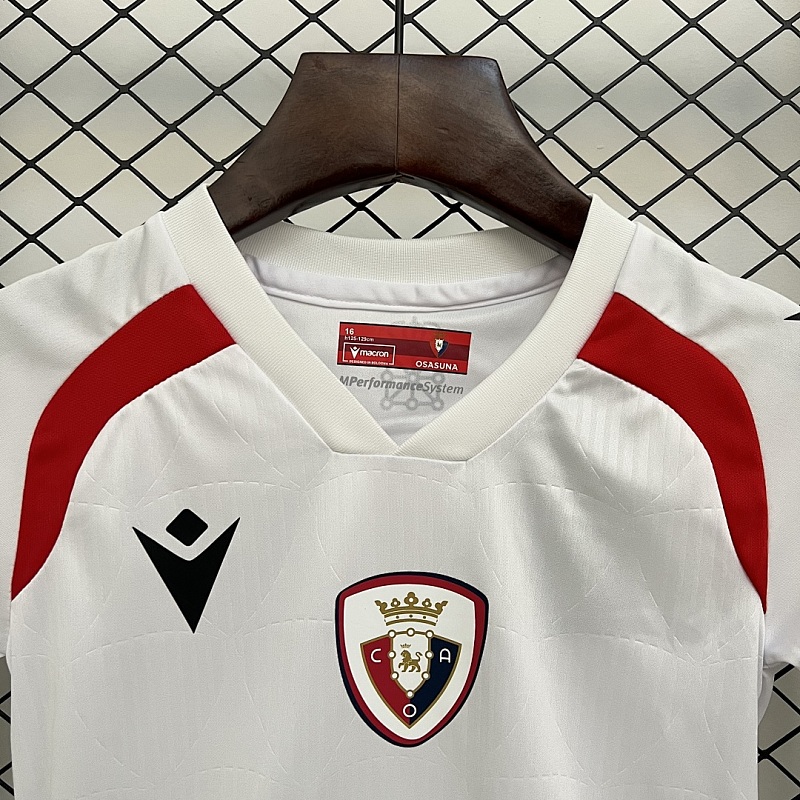 Osasuna Size: 25/26 Osasuna third away Size: 16-28 9