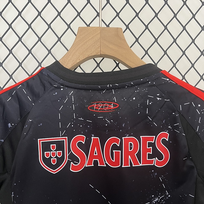 Benfica 24/25 Kids Benfica away Size: 16-28 7