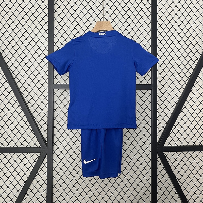 M-U size: kids M-U 08/09 Third away size: 16-28 2