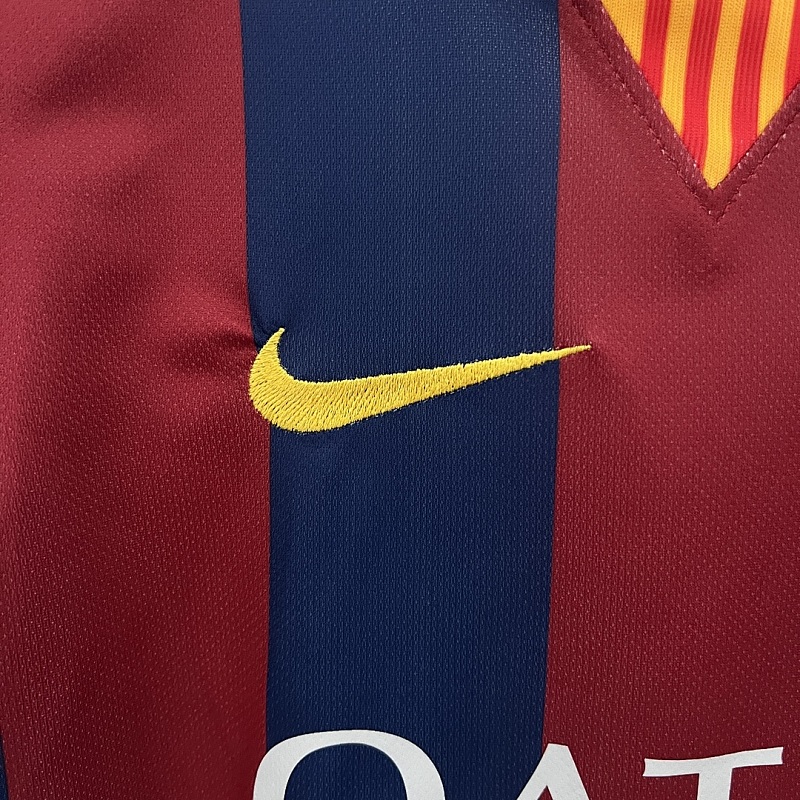 Barcelona kids Barcelona 14/15 home size: 16-28 4