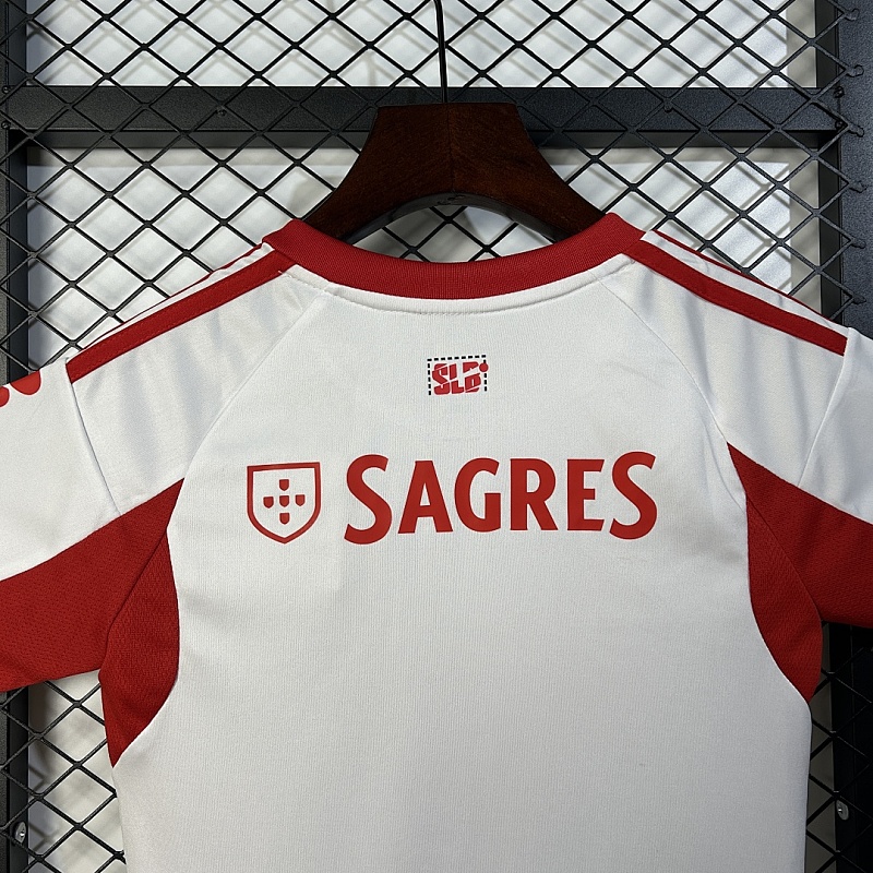 Benfica 25/26 Kids Benfica Third away game Size: 16-28 2